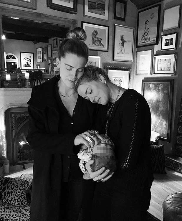 Amber Heard con su hermana