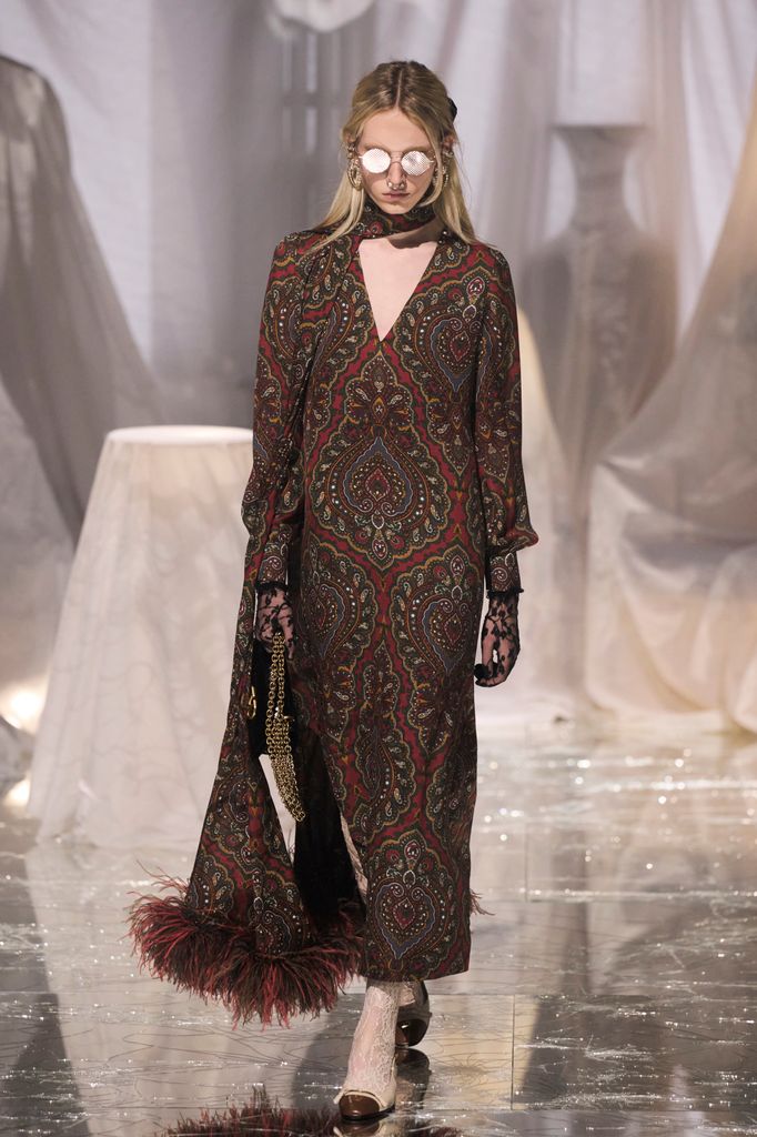 Paris Fashion Week: Valentino Primavera/Verano 2025