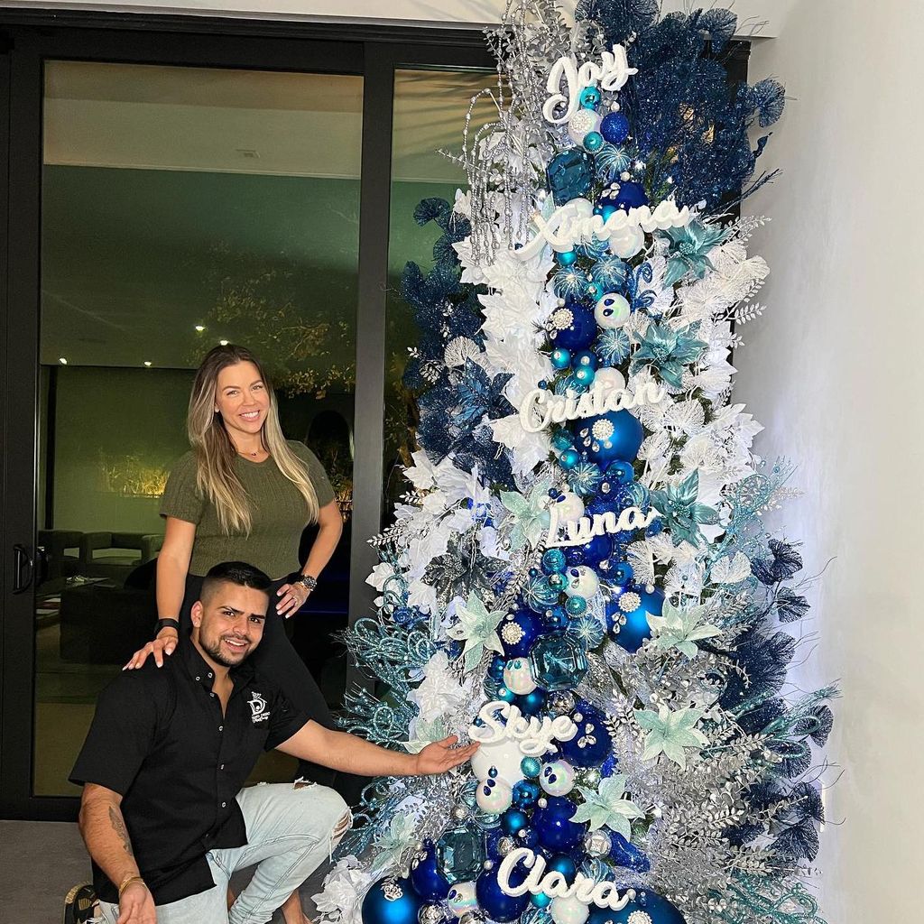 ximena duque y su arbolito de navidad