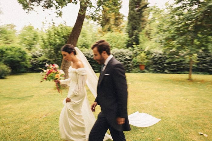 Novios recién casados en Finca Las Jarillas