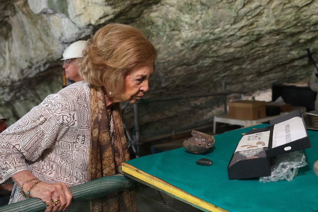 La reina Sofía en los yacimientos de Atapuerca el 18 de julio de 2024