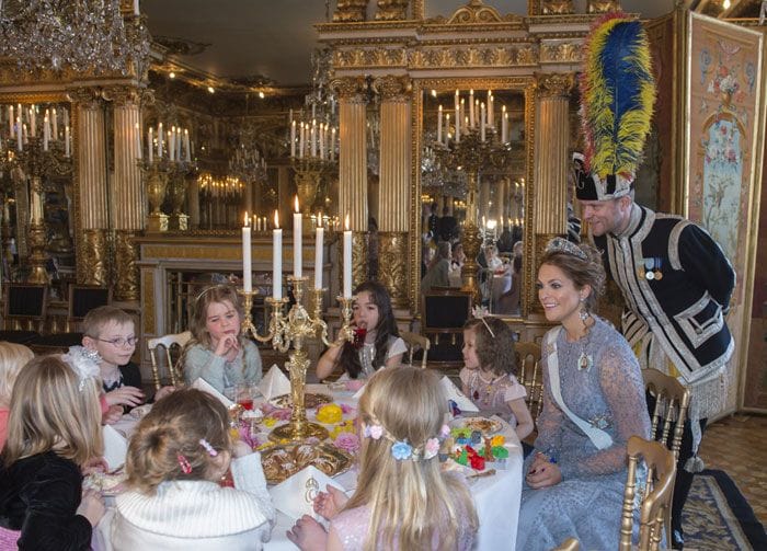 Magdalena de Suecia no escatimó esfuerzos para celebrar una fiesta digna del mejor cuento de hadas en honor de 12 chavales, diagnosticados con enfermedades graves Foto: Kate Gabor / Kungahuset.se
