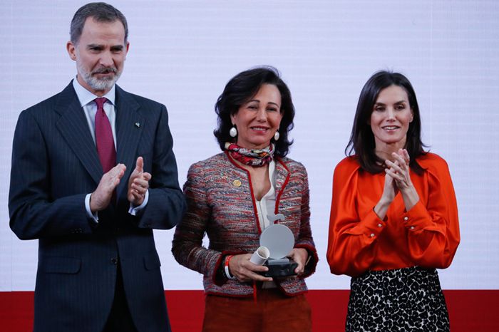 Ana Botín con los reyes Felipe y Letizia