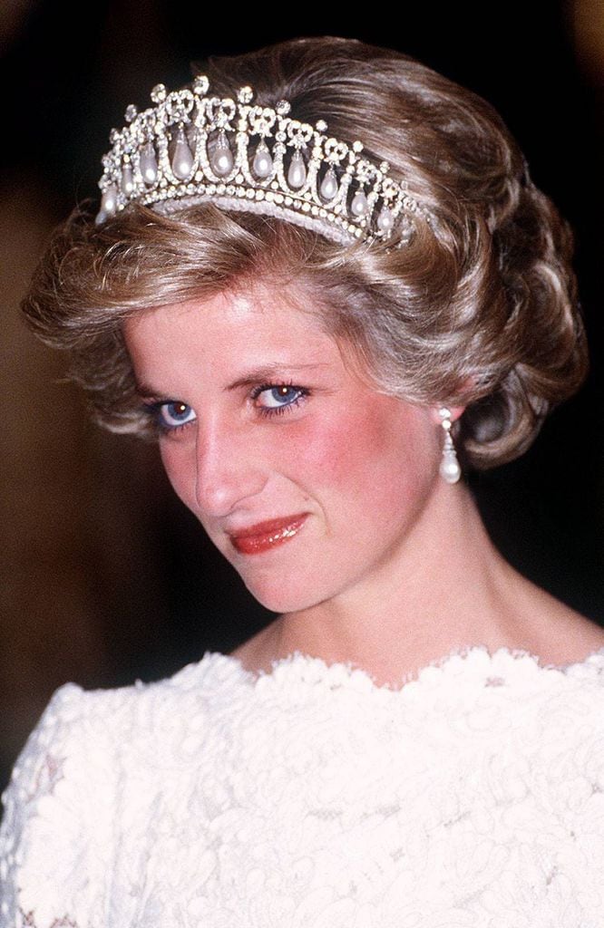 Diana de Gales con los pendientes de perlas Collingwood