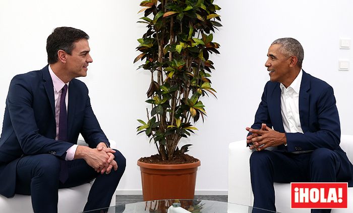 Barack Obama conquista y se deja conquistar por Sevilla después de su visita fallida hace dos años