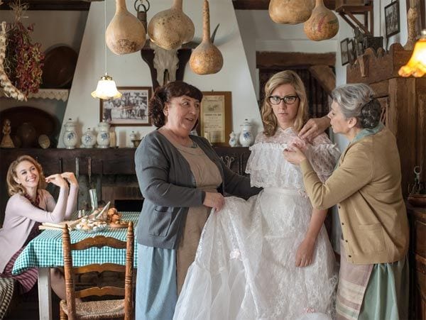 Rita va a su pueblo para preparar su boda con Pedro y su familia la ayudó en los preparativos. Foto de Antena 3 (Manuel Fernández Valdés) 