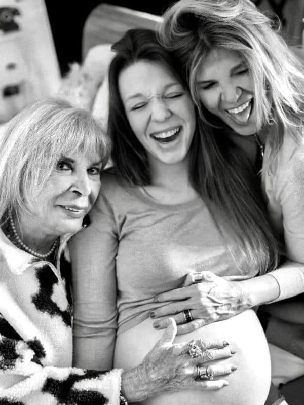 Arantxa de Benito junto a su madre y su hija Zayra Gutiérrez