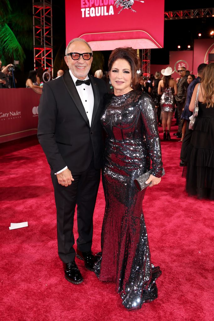 Emilio Estefan y Gloria Estefan en los Premios Grammy Latinos 2024