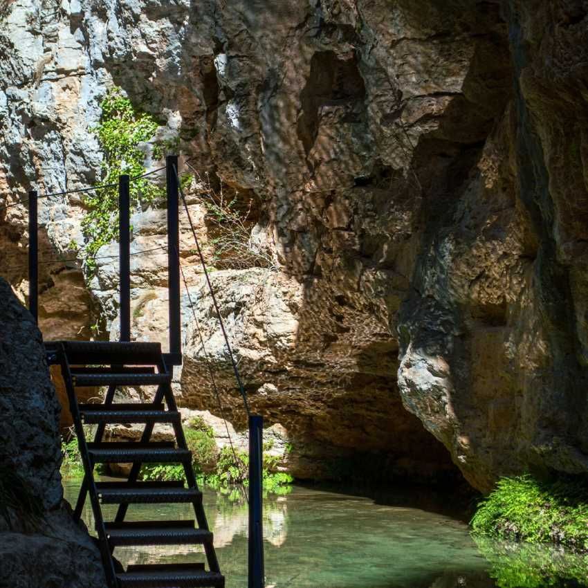 teruel una ruta senderista llena de frescor