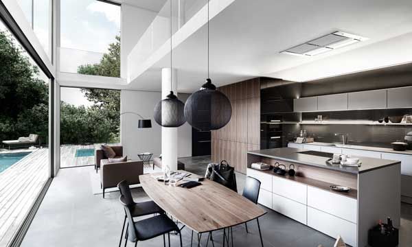 La cocina debe adaptarse de forma natural al entorno, como en este ambiente de Siematic, donde el mobiliario (S2 y SE) diseña un espacio sin artificios, bello, minimalista y elegante.
