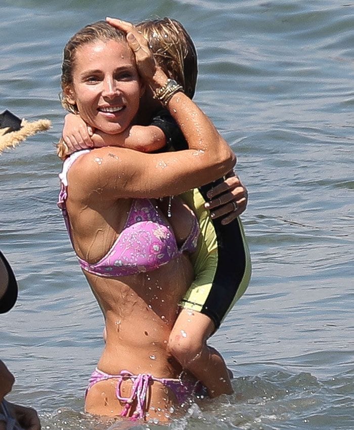 elsa pataky playa hijo