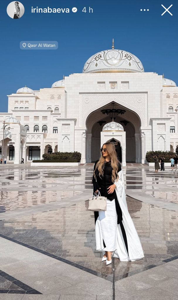 Irina Baeva en los Emiratos.