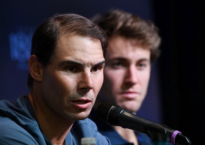 Rafa Nadal da una rueda de prensa en Argentina