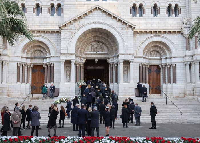 Misa funeral del arzobispo Bernard Barsi