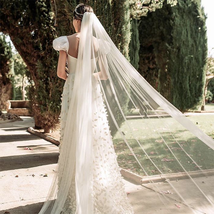 vestido novia colour nude flores 3D