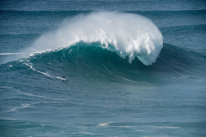 playa-nazare-olas