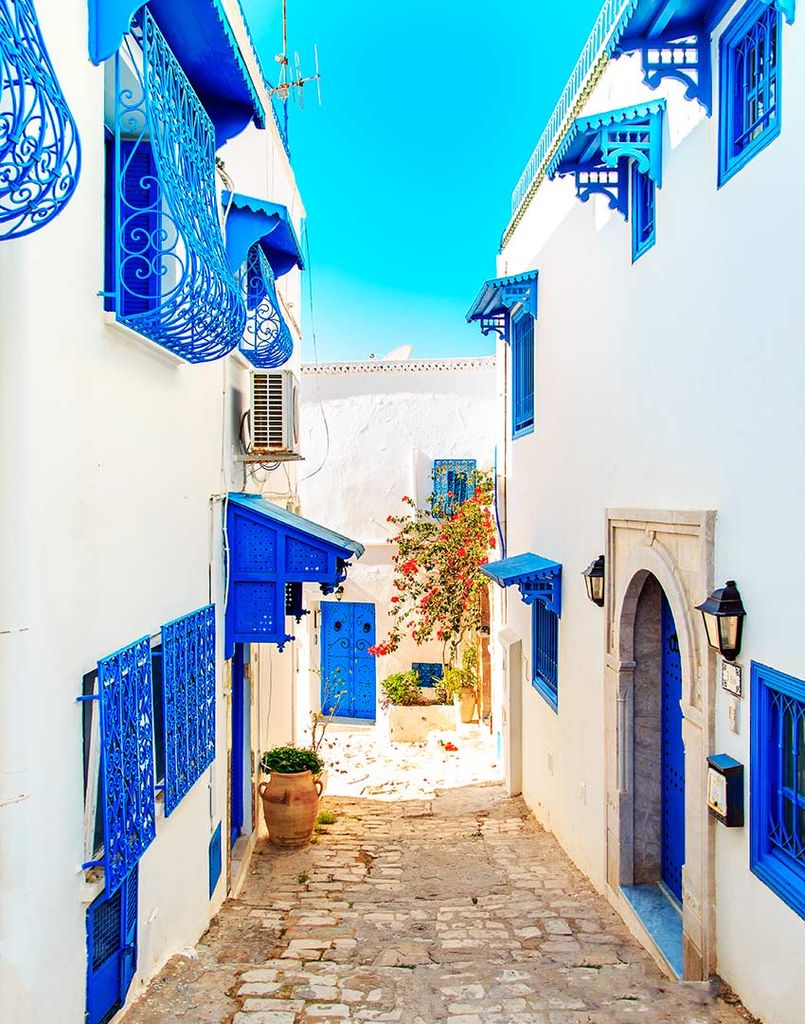 Calles en blanco y azul de Sidi Bou Said, pura esencia de Túnez