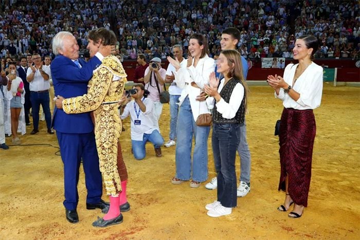 Manuel Díaz El cordobés se despide de los ruedos rodeado de su familia