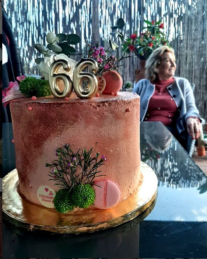 Eva González felicita el 66 cumpleaños a su madre