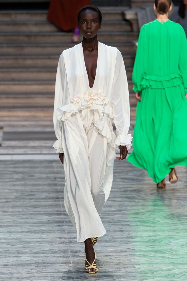 victoria beckham s20 136a