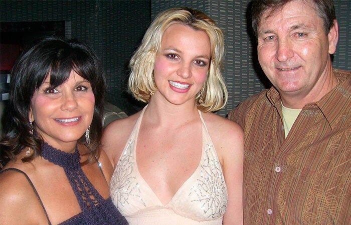 Britney Spears con sus padres