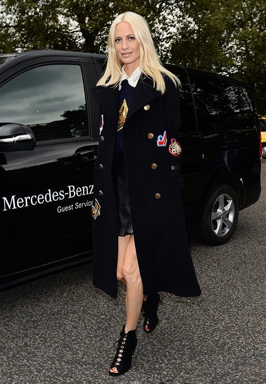 navy_sofisticado_celebrities_poppy_delevingne_1