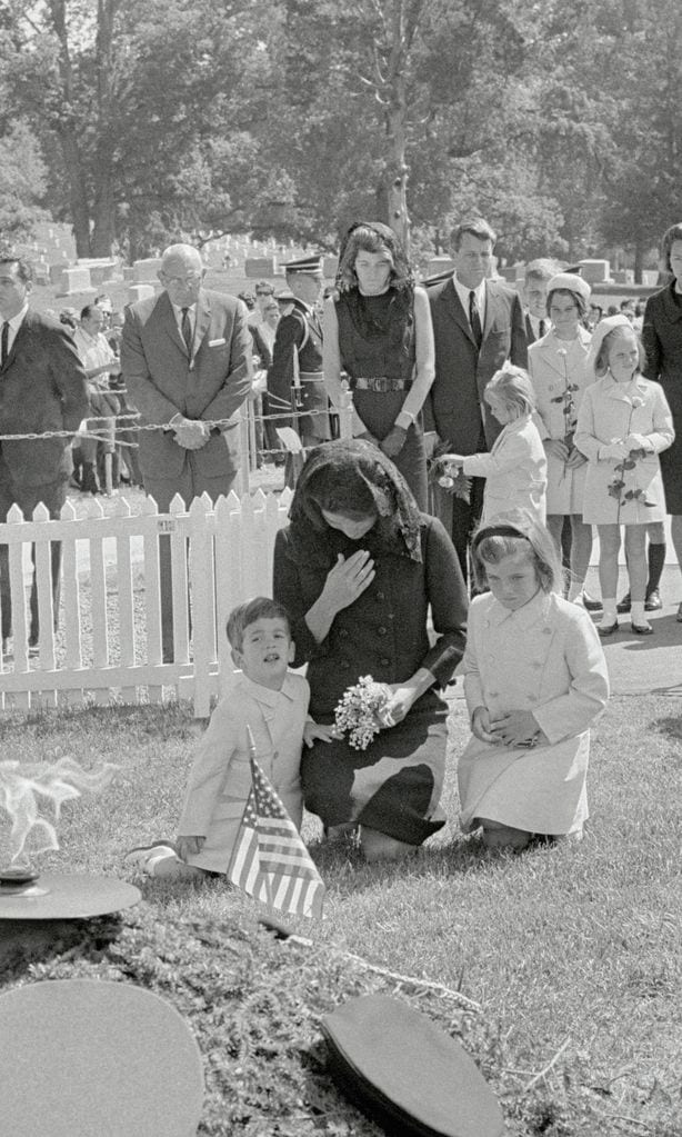 Kennedy Family Visit JKF\'s Grave