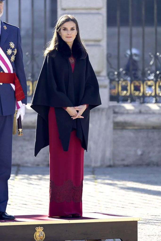 La reina Letizia y su primer look de 2024 con moda española en la Pascua Militar