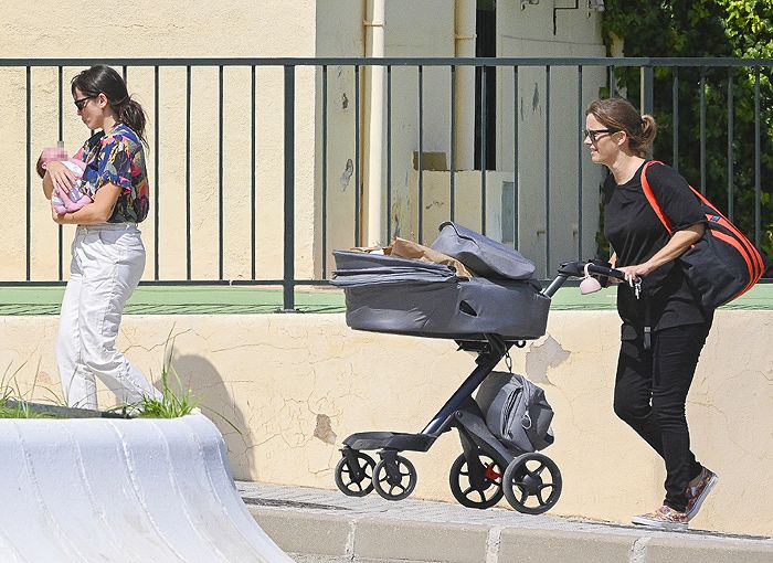 María Casado y Martina diRosso con su hija Daniela