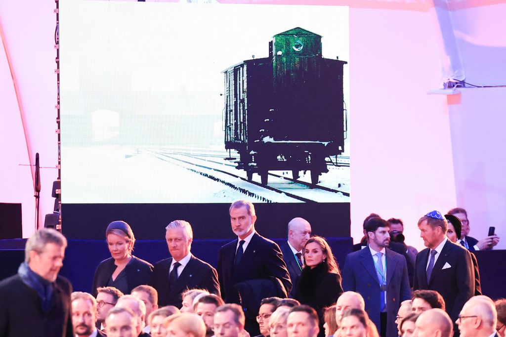 Felipe VI y Doña Letizia acuden a la conmemoración del 80º aniversario de la liberación del campo de concentración y exterminio de Auschwitz-Birkenau