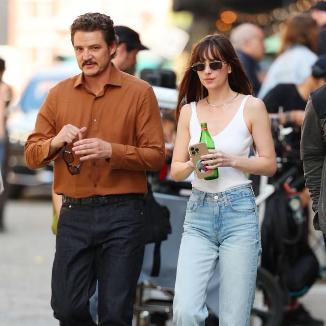 Pedro Pascal y Dakota Johnson