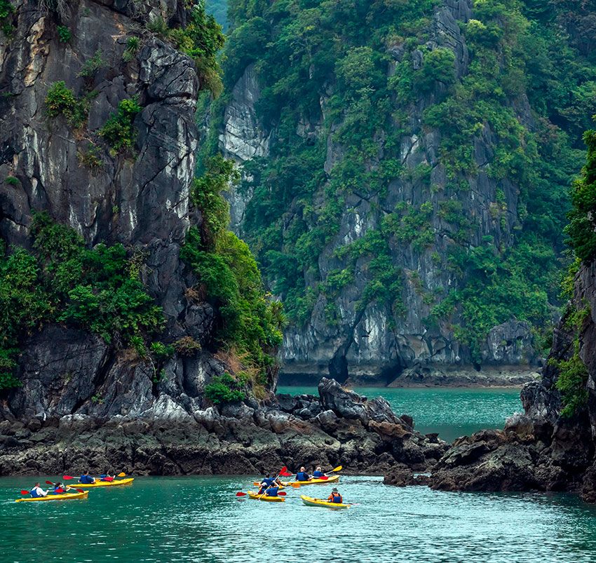 bahia halong piraguas