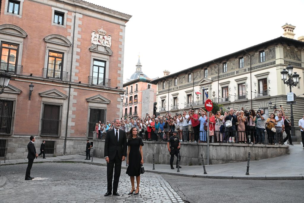 Los Reyes Felipe y Letizia, a su llegada a la Iglesia Castrense