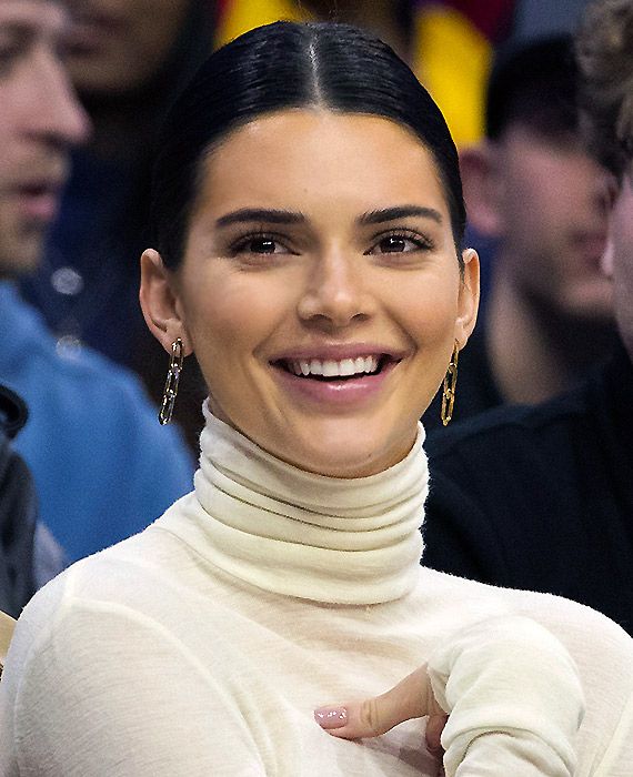 kendall jenner pendientes ojo 2aa