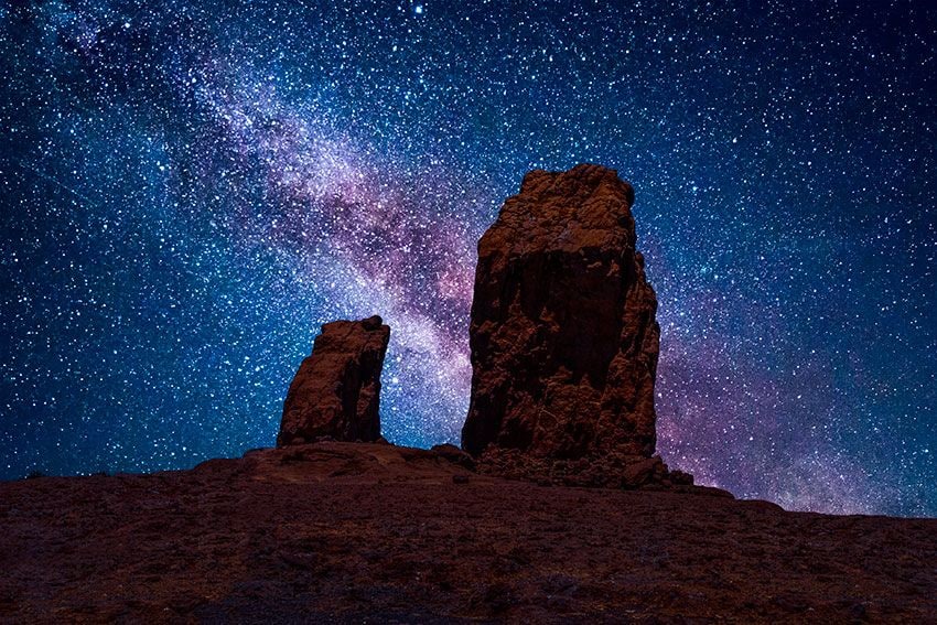 Noche estrellada en el roque Nublo, Gran Canaria