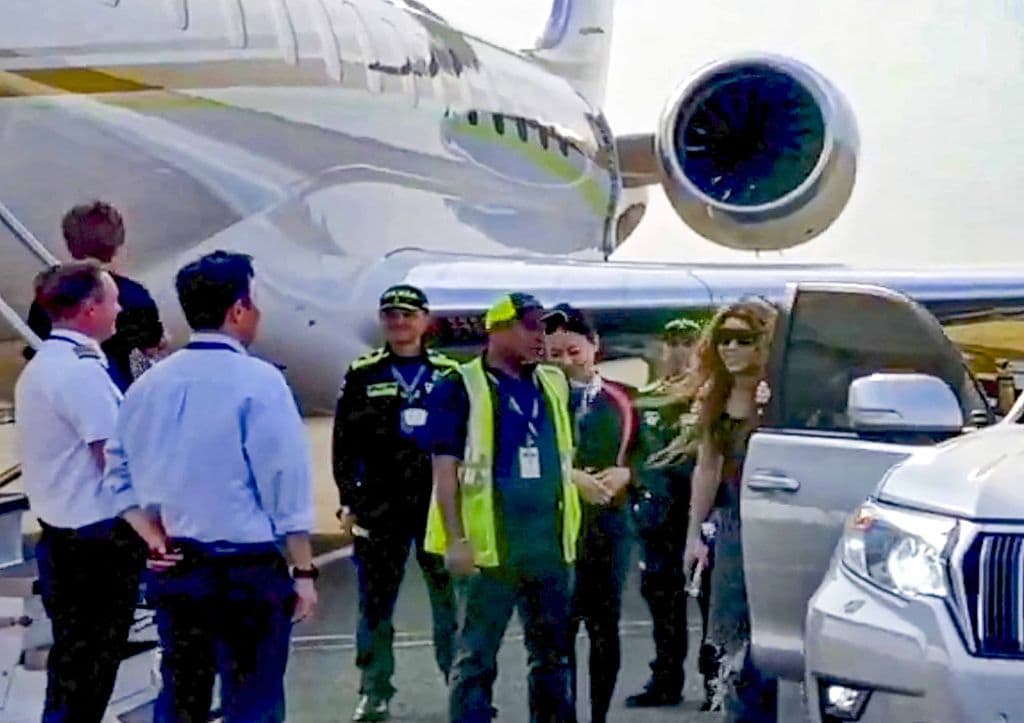 Shakira y el increíble avión privado que la transporta en medio de su gira