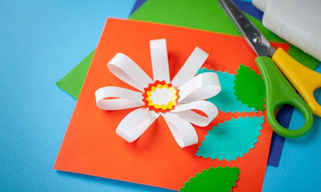 flor de cintas de papel