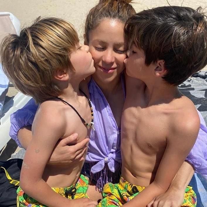 Shakira y sus hijos Milan y Sasha