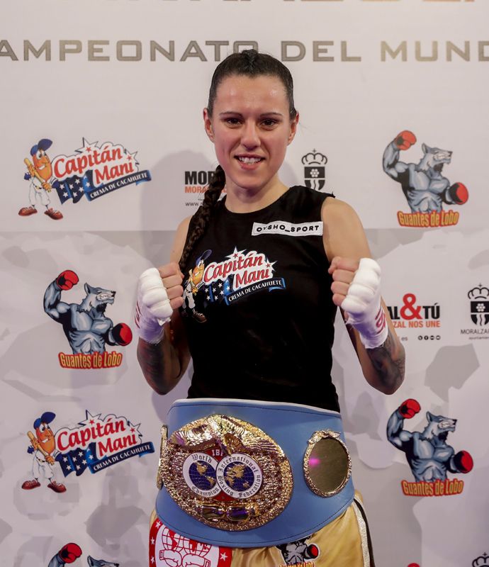 Joana Pastrana se juega el título de Campeona de Mundo de boxeo