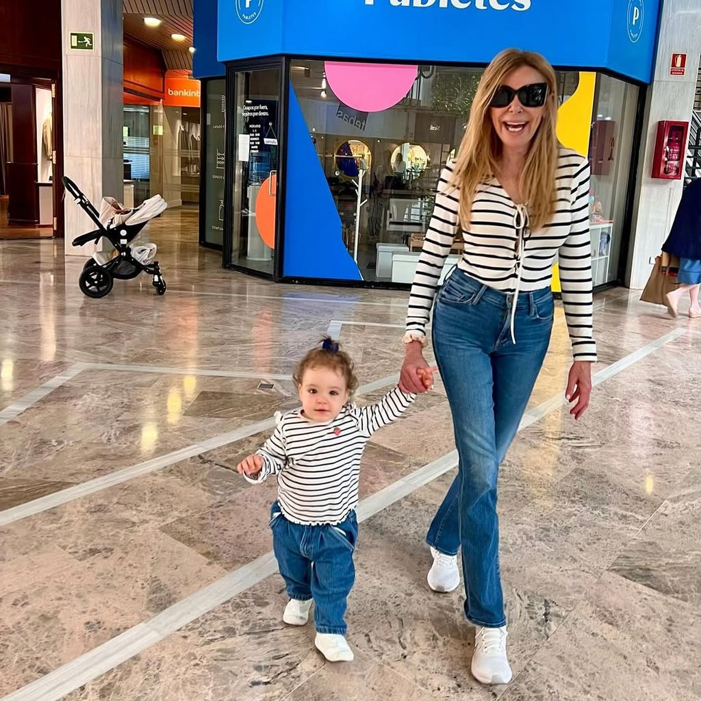 Ana Obregón con su hija Anita