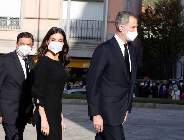 Los Reyes presiden en Marín el funeral por los marineros fallecidos en el naufragio del 'Villa Pitanxo'