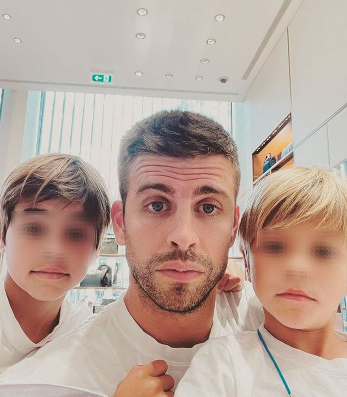 Gerard Piqué y sus hijos