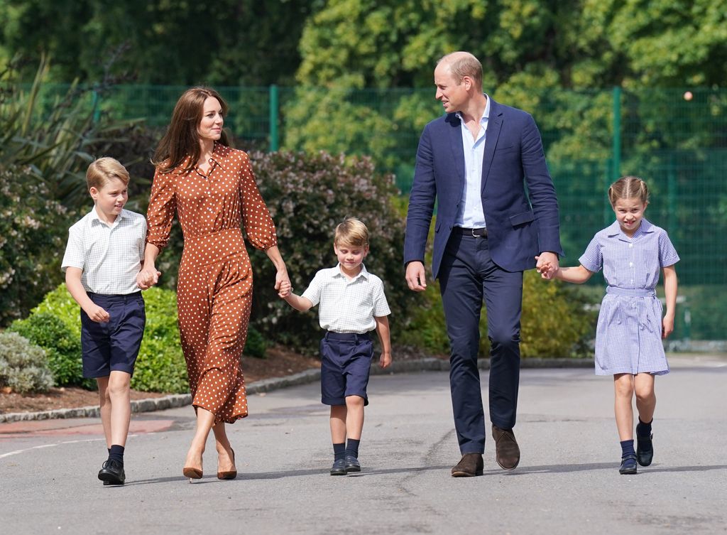 Kate Middleton, príncipe guillermo, Príncipe George, princesa Charlotte y príncipe Louis 