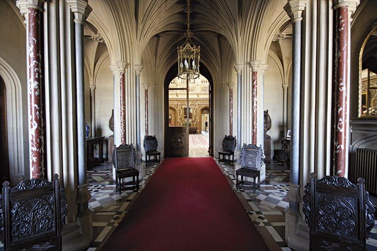 ENTRANCE-HALL-(C)Highclere-Castle