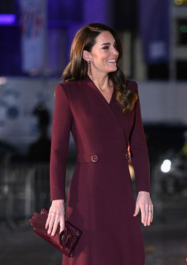 Kate Middleton lleva unos pendientes de rubí