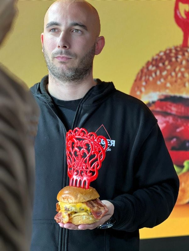 El cocinero Juan Higueras, del restaurante sevillano ‘Burger Food Porn’