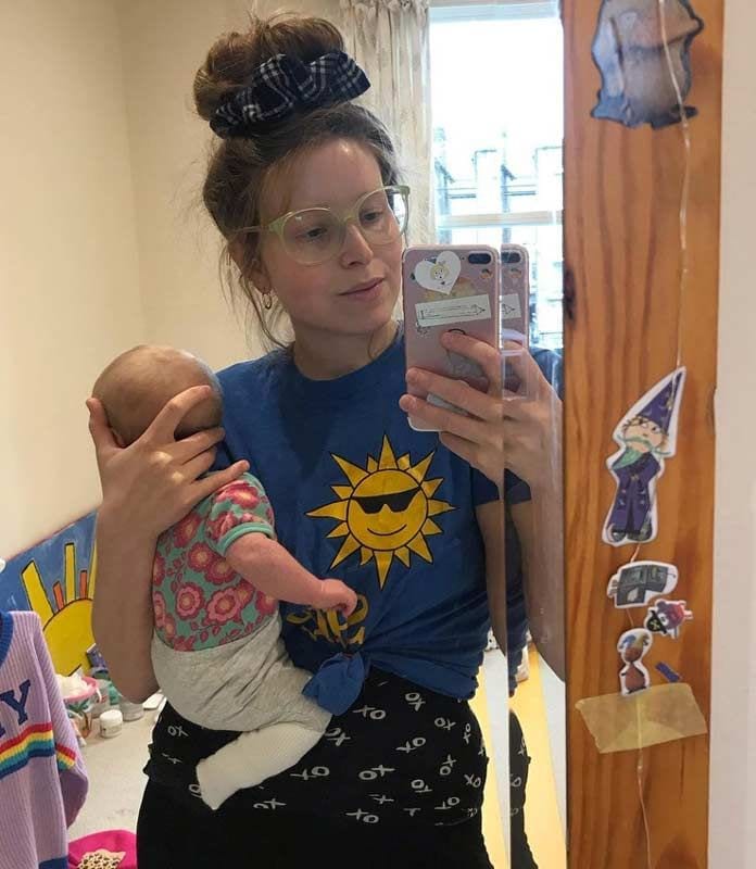 El bebé de la actriz Jessie Cave ('Harry Potter'), ingresado por COVID