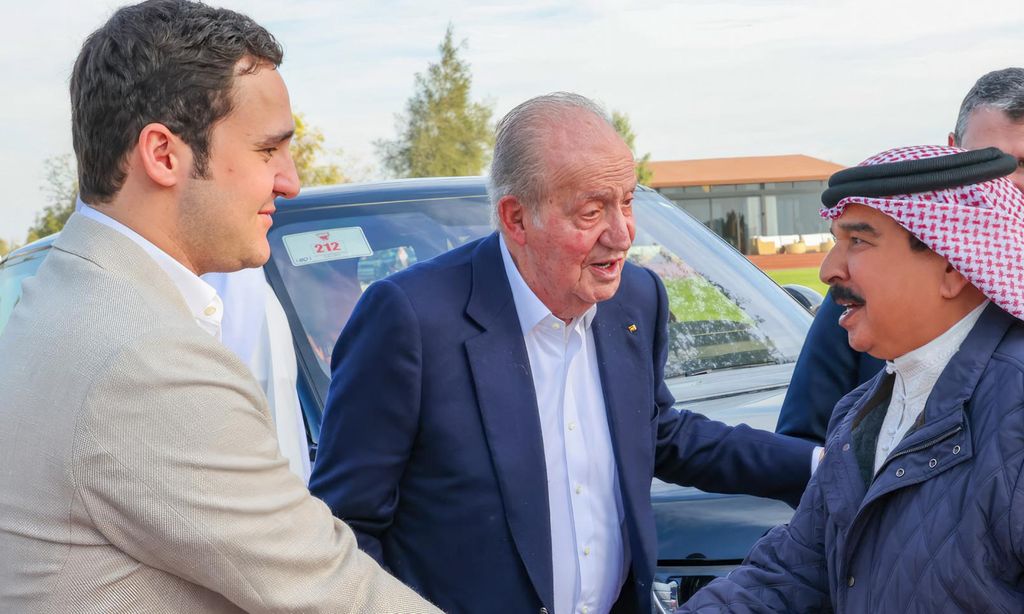 Felipe de Marichalar y el rey Juan Carlos con el rey de Baréin