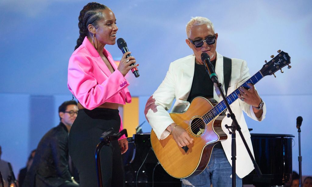 Alicia Keys y Alejandro Sanz en el funeral homenaje de JR Ridinger