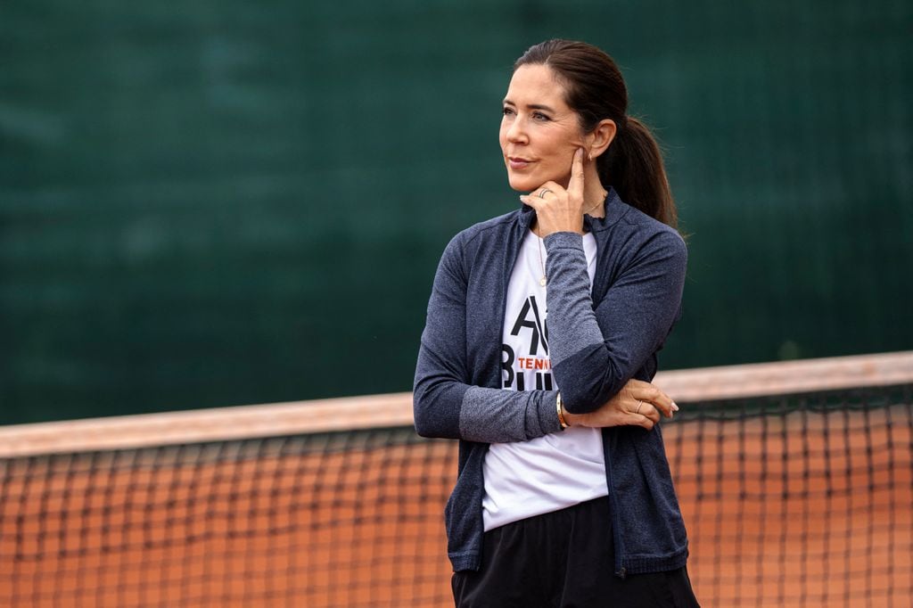 Mary de Dinamarca en un club de Tenis de Copenhagen en el verano de 2023